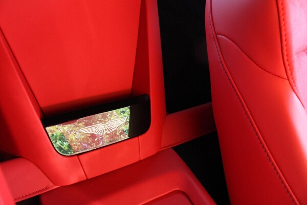 Used Aston Martin Vantage 2024 for sale - 75224489: Photo 30