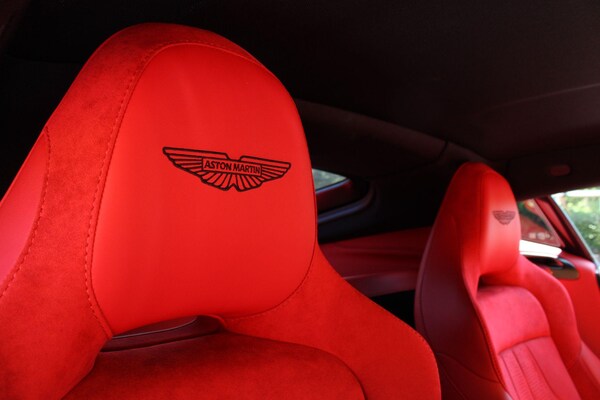 Used Aston Martin Vantage 2024 for sale - 75224489: Photo 31