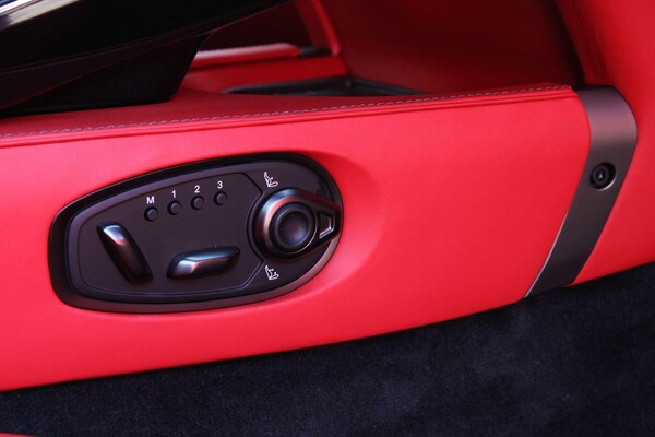 Used Aston Martin Vantage 2024 for sale - 75224489: Photo 38