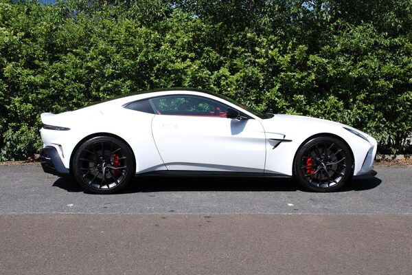 Used Aston Martin Vantage 2024 for sale - 75224489: Photo 3