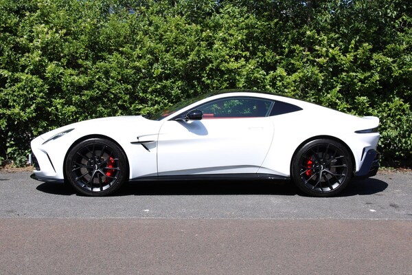 Used Aston Martin Vantage 2024 for sale - 75224489: Photo 4