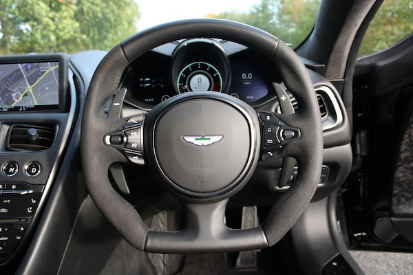 Used Aston Martin DBS 2019 for sale - 76247873: Photo 11