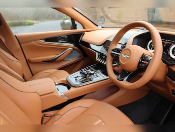 Used Aston Martin DBX 2025 for sale - 77067021: Photo