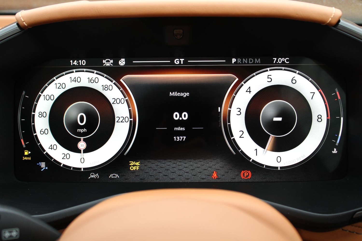 Used Aston Martin DBX 2025 for sale - 77067021: Photo 6