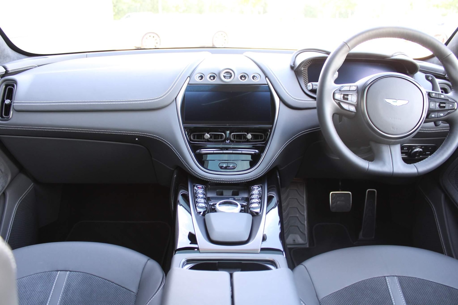 Used Aston Martin DBX for sale - 76440554: Photo 10