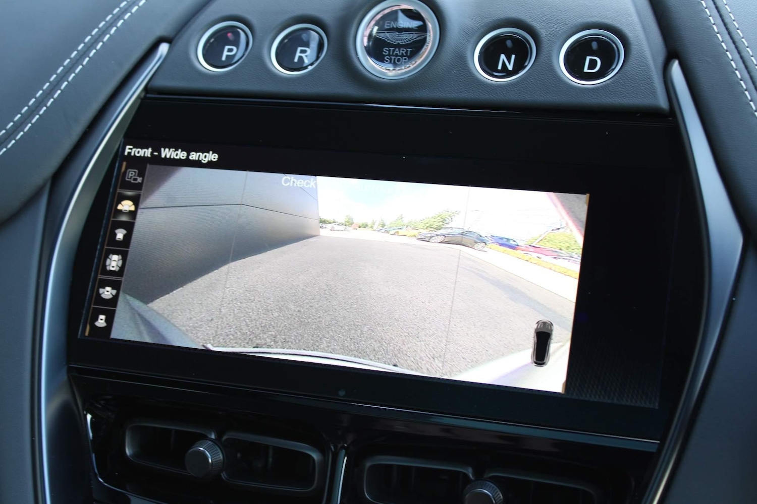 Used Aston Martin DBX for sale - 76440554: Photo 32