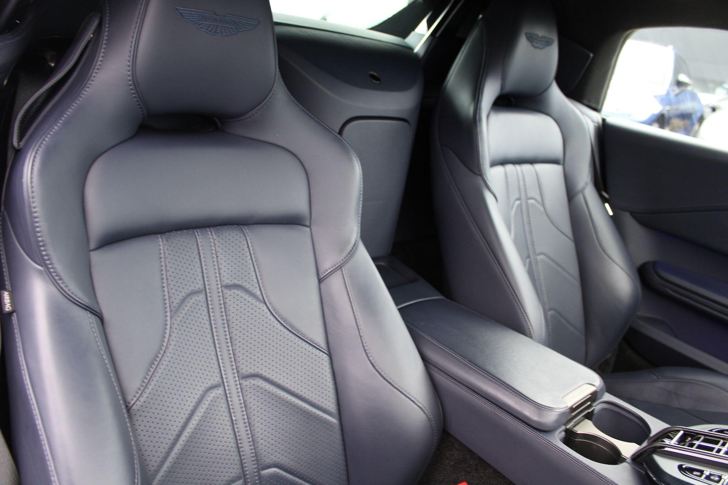 Used Aston Martin Vantage 2025 for sale - 77412341: Photo 15