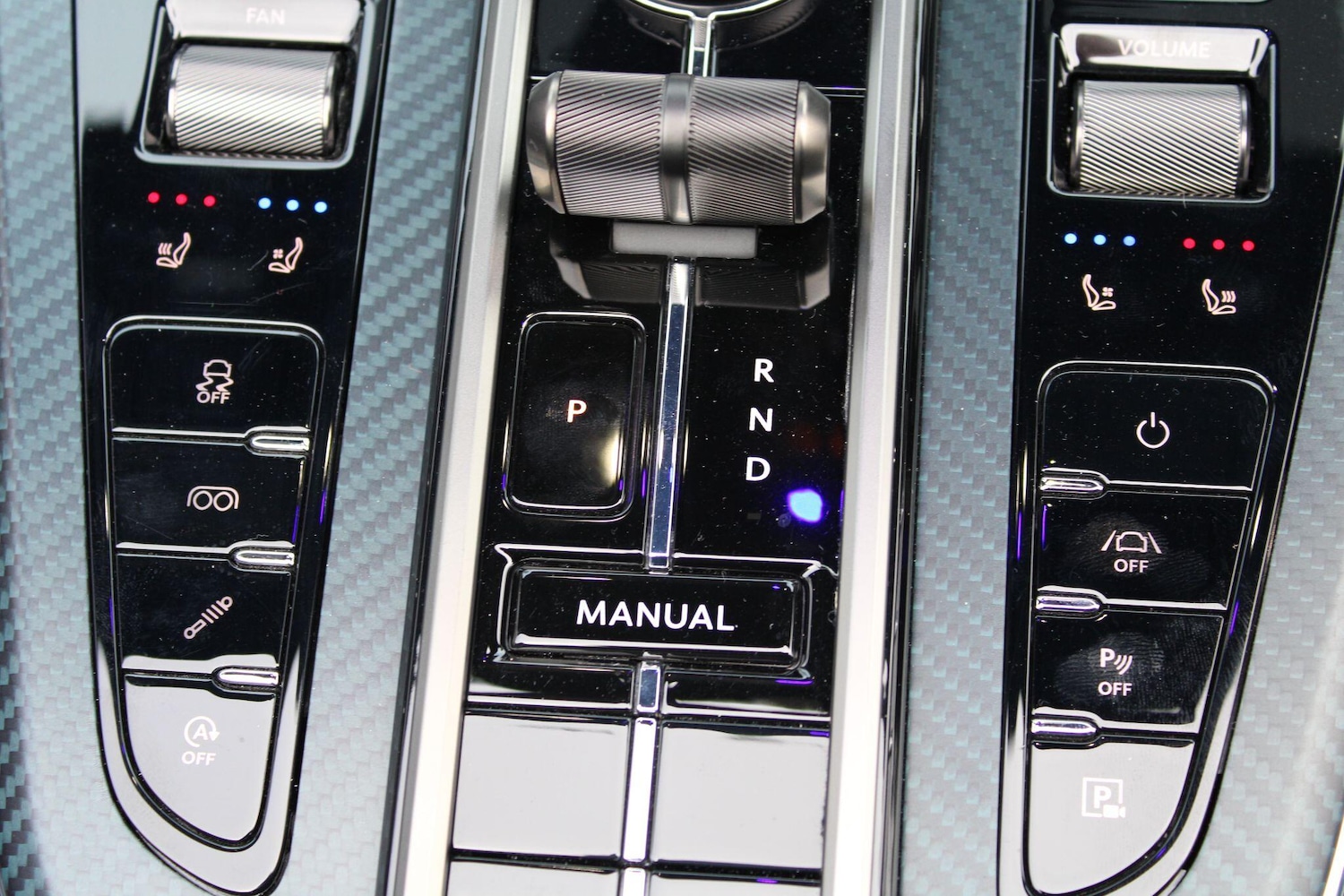 Used Aston Martin Vantage 2025 for sale - 77412341: Photo 19