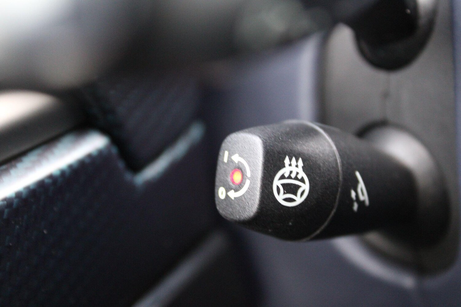 Used Aston Martin Vantage 2025 for sale - 77412341: Photo 21