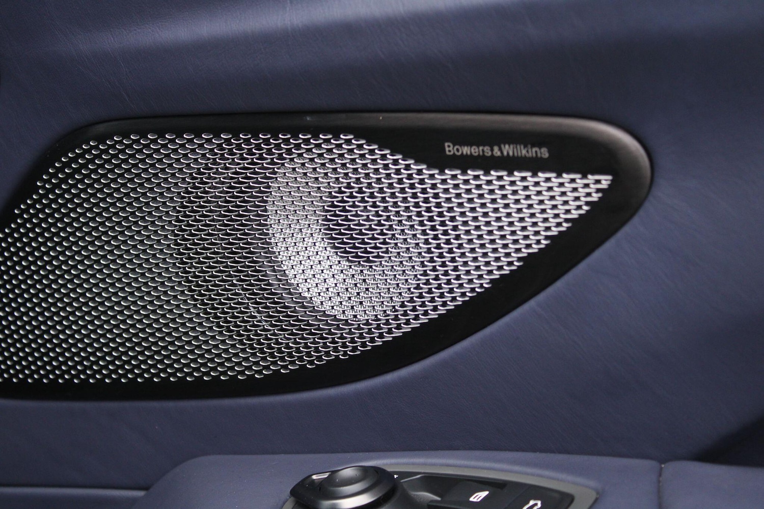 Used Aston Martin Vantage 2025 for sale - 77412341: Photo 37