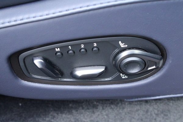 Used Aston Martin DBX for sale - 76336577: Photo 18