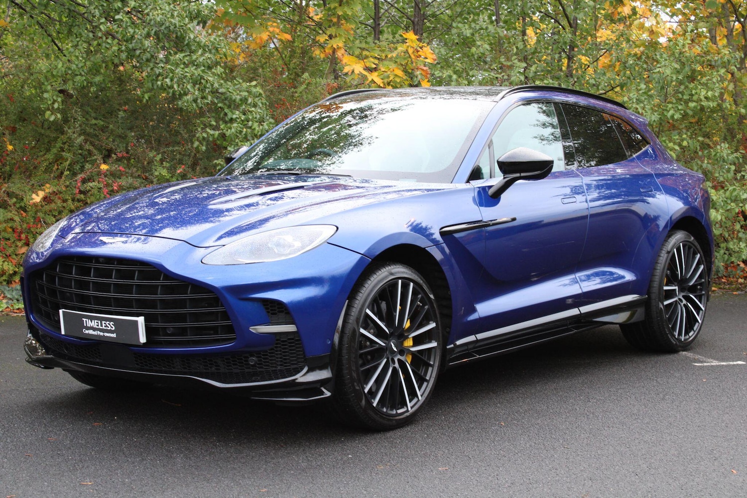 Used Aston Martin DBX for sale - 76336577: Photo 2