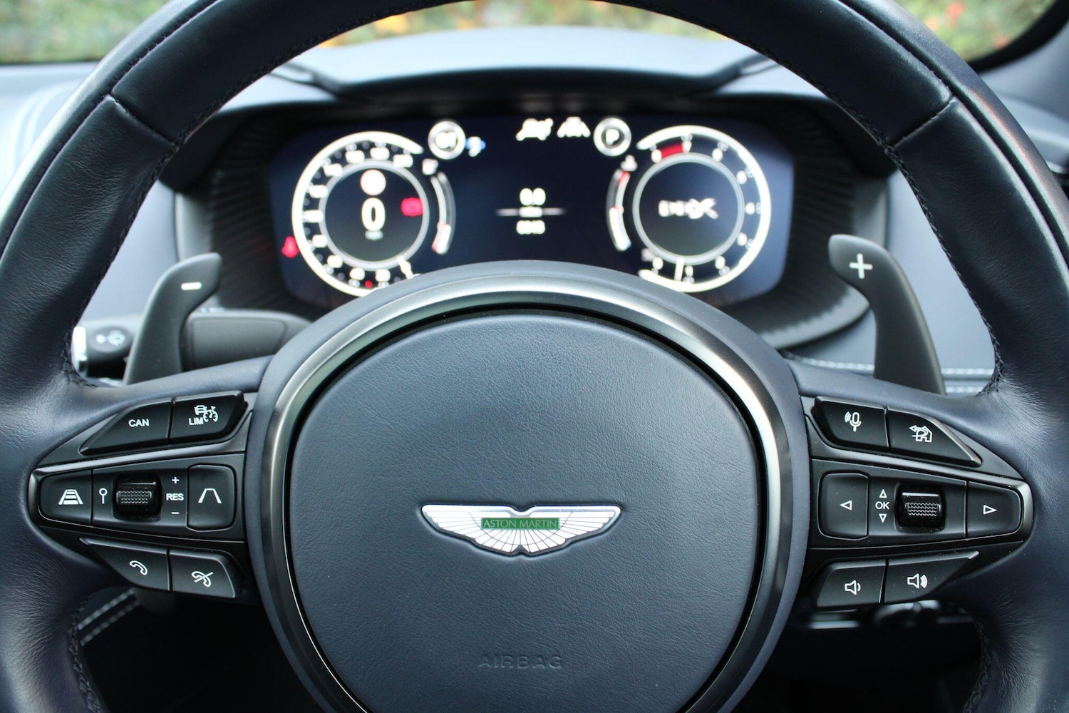 Used Aston Martin DBX for sale - 76336577: Photo 22