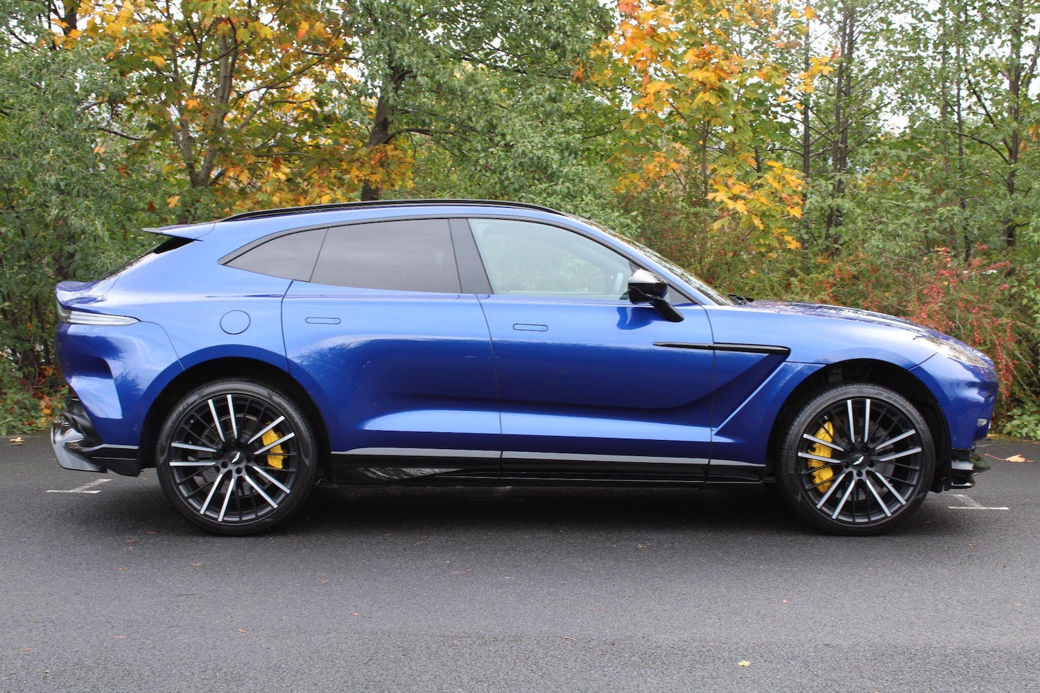 Used Aston Martin DBX for sale - 76336577: Photo 4