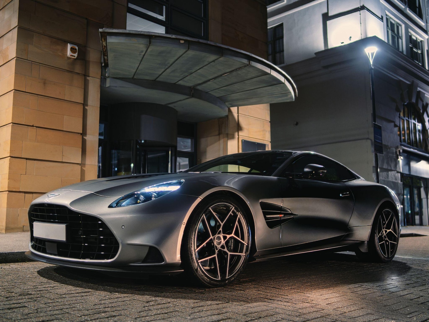 Used Aston Martin Vanquish 2025 for sale - 77396639: Photo 6