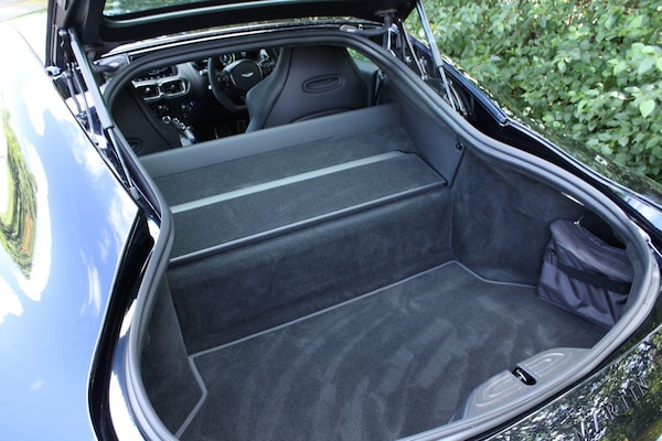 Used Aston Martin Vantage 2023 for sale - 75477707: Photo 31