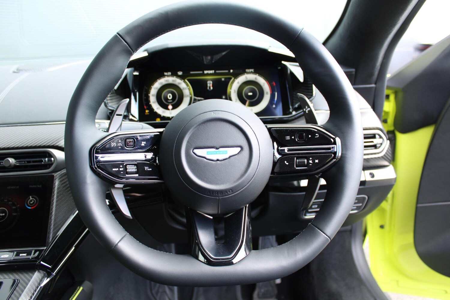 Used Aston Martin Vantage for sale - 78086363: Photo 11