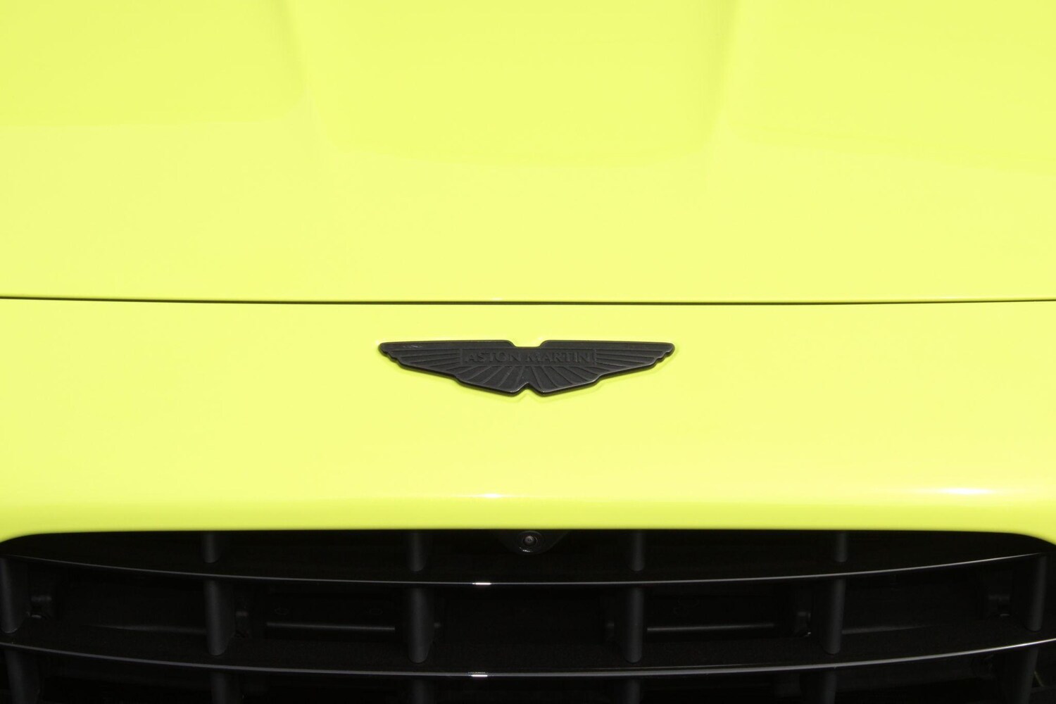 Used Aston Martin Vantage for sale - 78086363: Photo 18