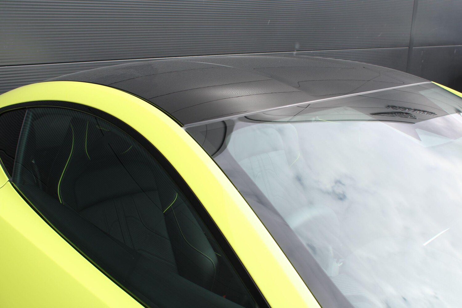 Used Aston Martin Vantage for sale - 78086363: Photo 22