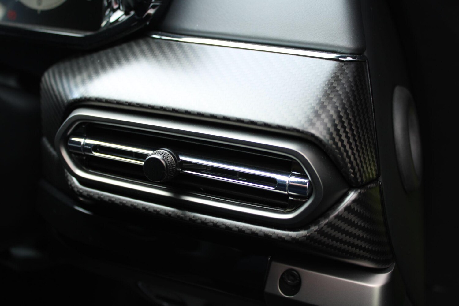 Used Aston Martin Vantage for sale - 78086363: Photo 27