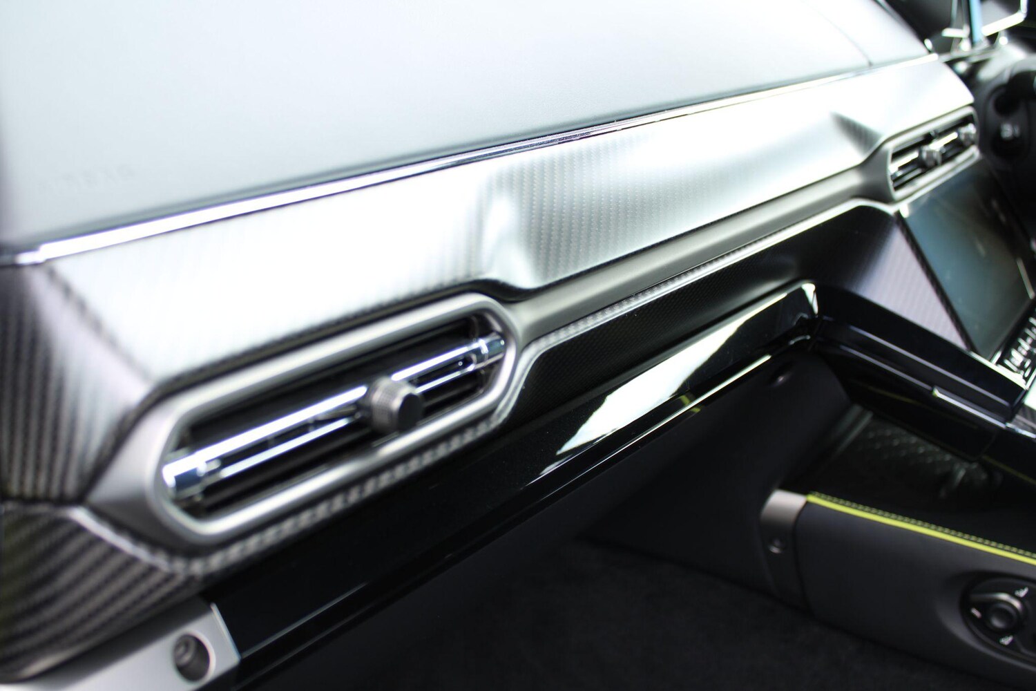 Used Aston Martin Vantage for sale - 78086363: Photo 37