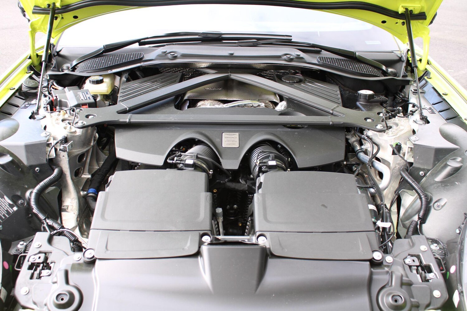 Used Aston Martin Vantage for sale - 78086363: Photo 40