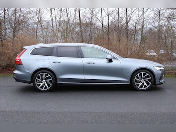 Used Volvo V60 2021 for sale - 77510392: Photo