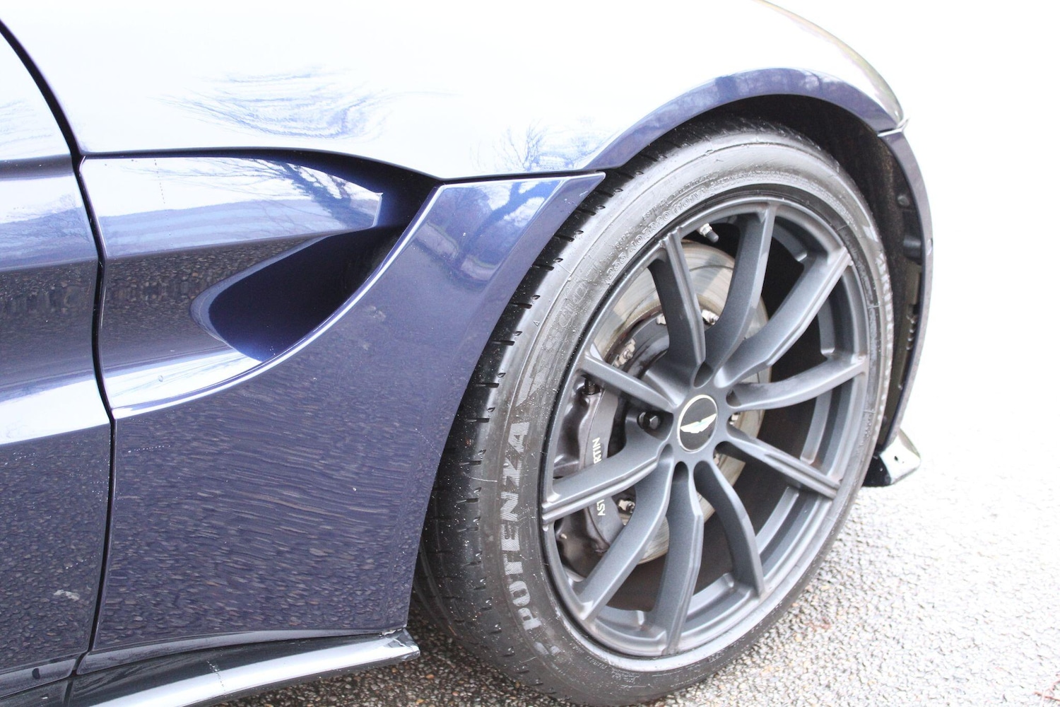 Used Aston Martin Vantage 2019 for sale - 77478801: Photo 14