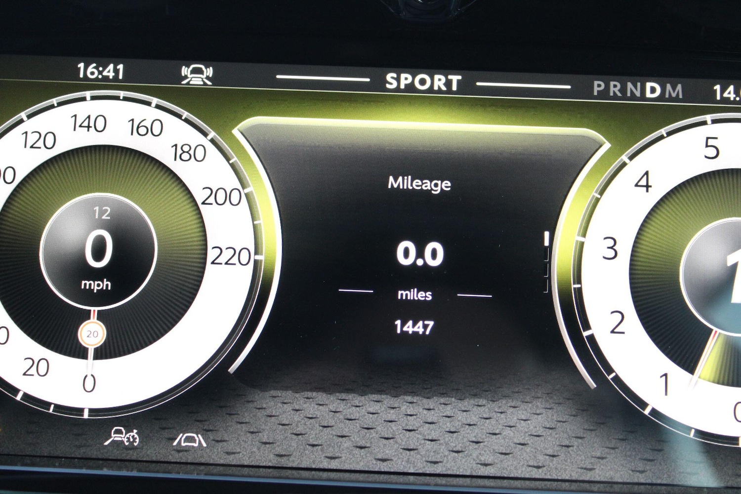 Used Aston Martin Vantage 2025 for sale - 78006697: Photo 6