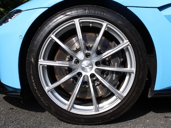 Used Aston Martin Vantage 2019 for sale - 76109686: Photo
