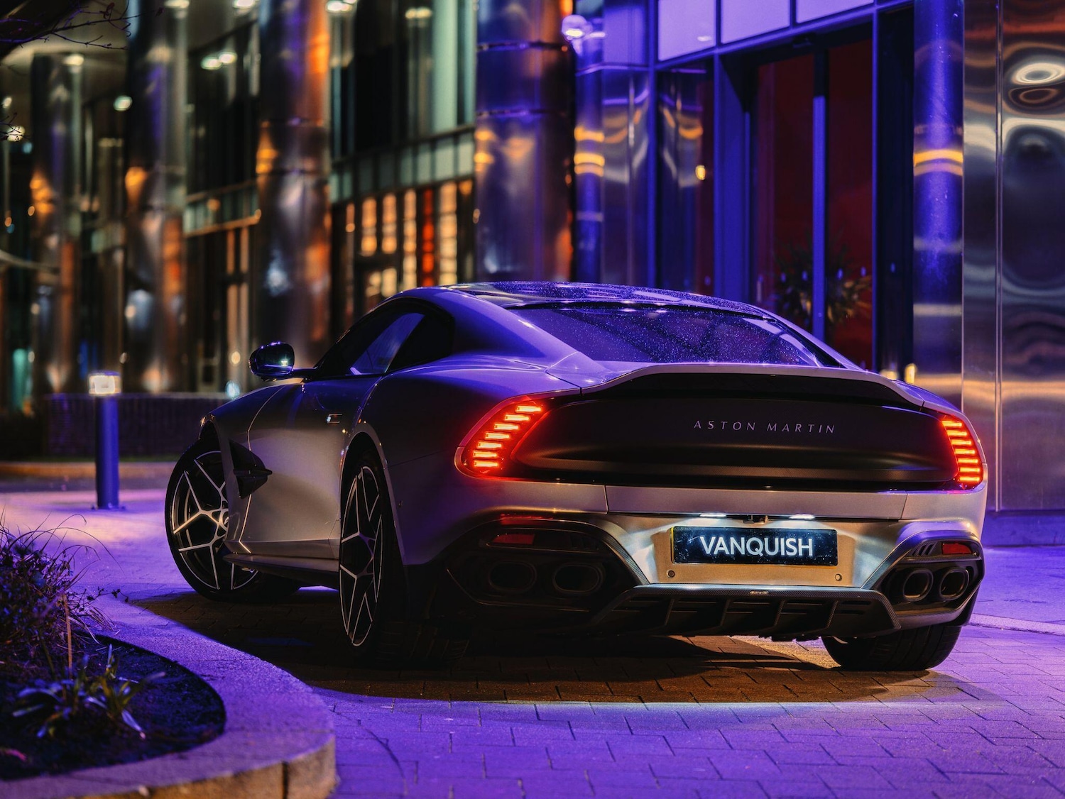 Used Aston Martin Vanquish 2025 for sale - 77120792: Photo 10