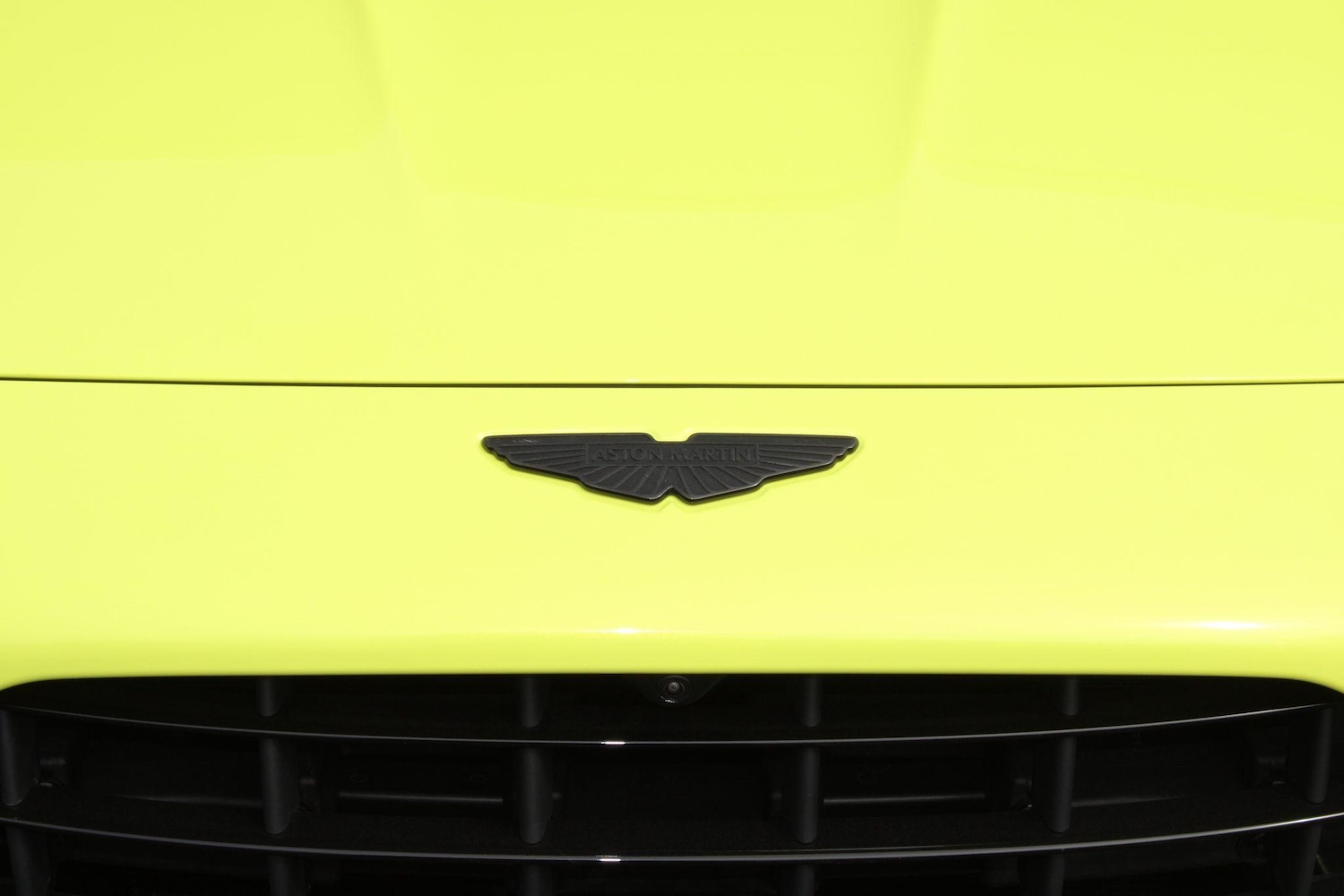 Used Aston Martin Vantage for sale - 76349605: Photo 18