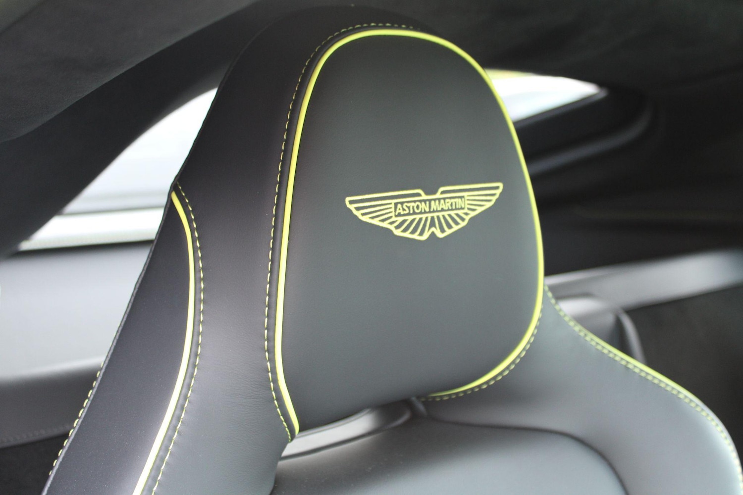 Used Aston Martin Vantage for sale - 76349605: Photo 5