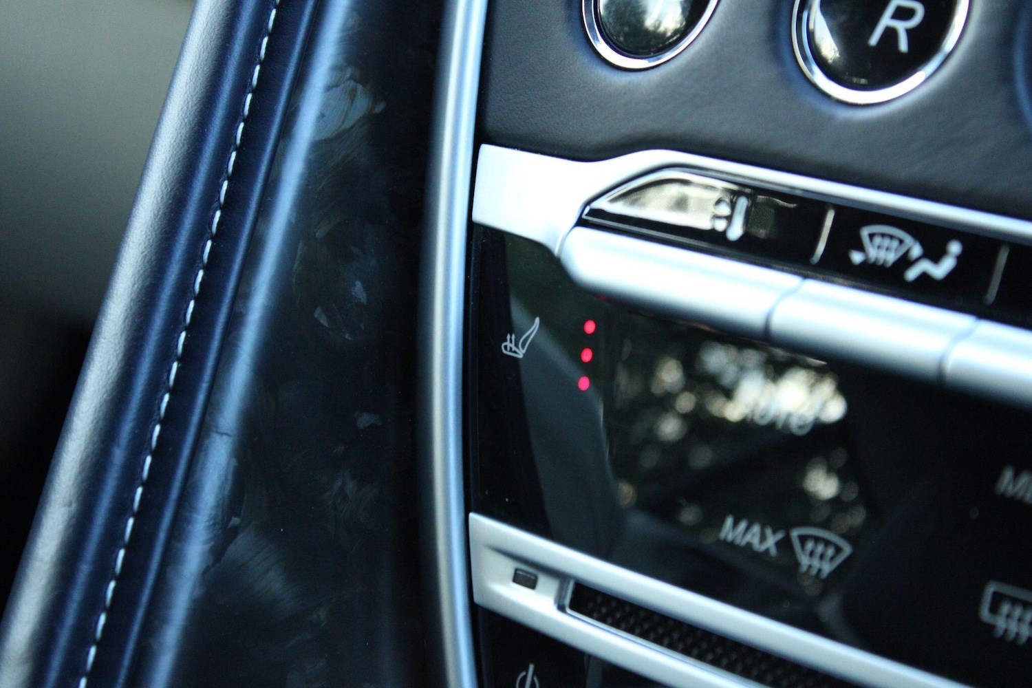 Used Aston Martin DB11 for sale - 76315050: Photo 26