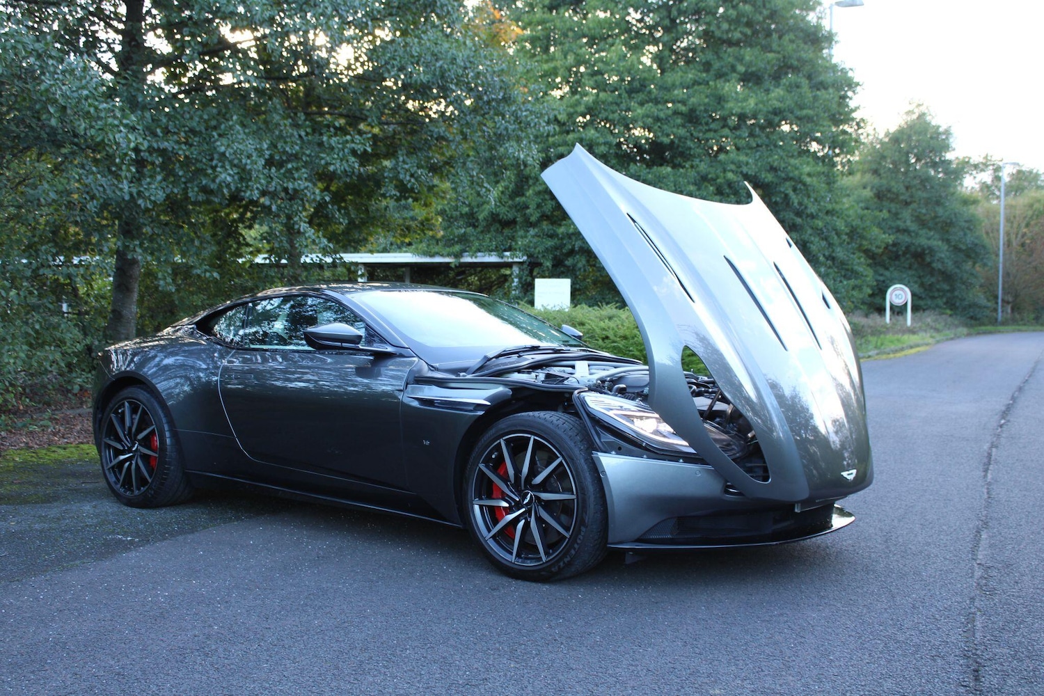 Used Aston Martin DB11 for sale - 76315050: Photo 36