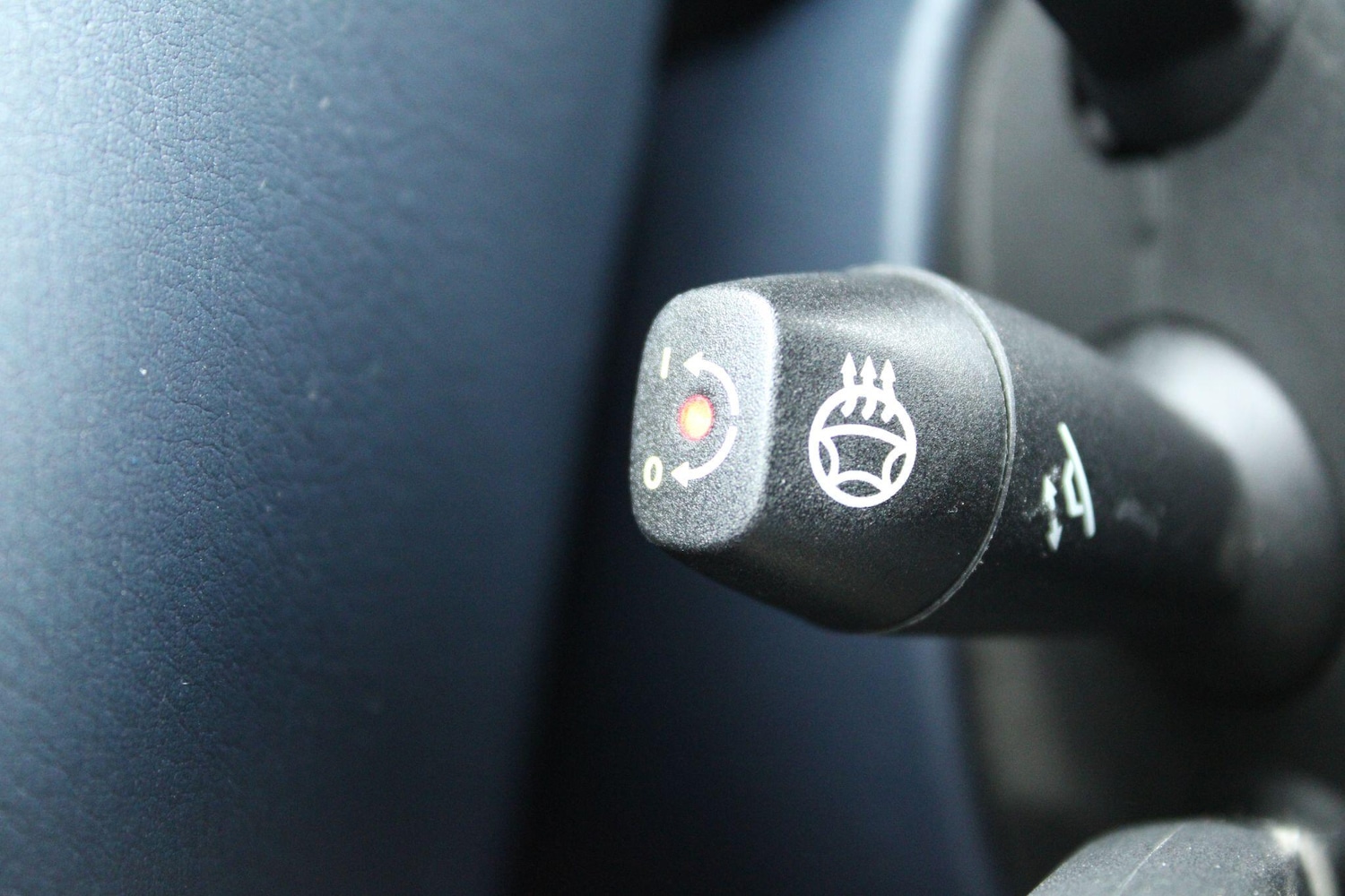 Used Aston Martin DB11 2018 for sale - 76318157: Photo 19
