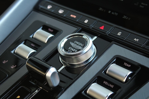 Used Aston Martin V8 2025 for sale - 74837513: Photo 22