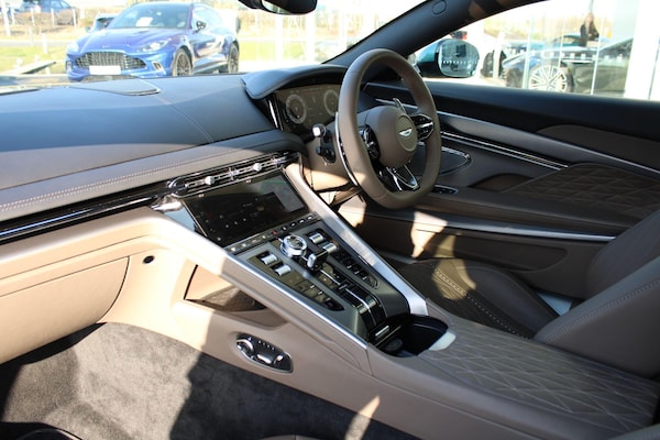 Used Aston Martin V8 2025 for sale - 74837513: Photo 24