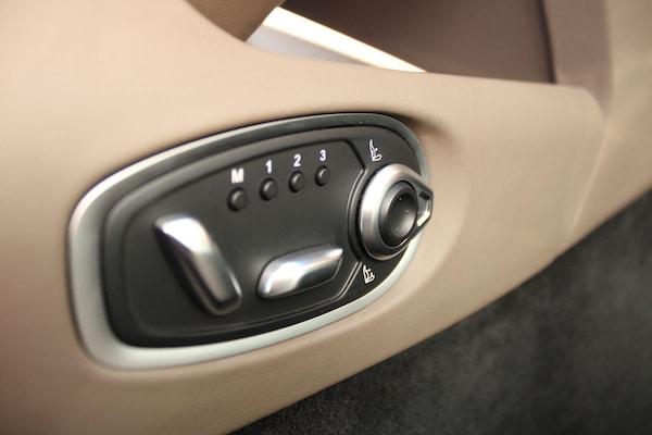 Used Aston Martin V8 2025 for sale - 74837513: Photo 27