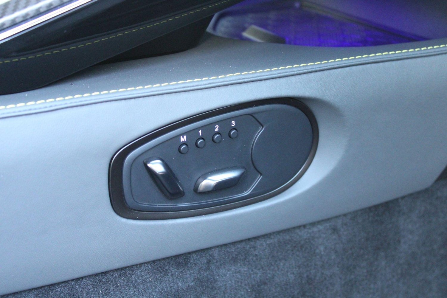 Used Aston Martin Vantage 2024 for sale - 76499121: Photo 27