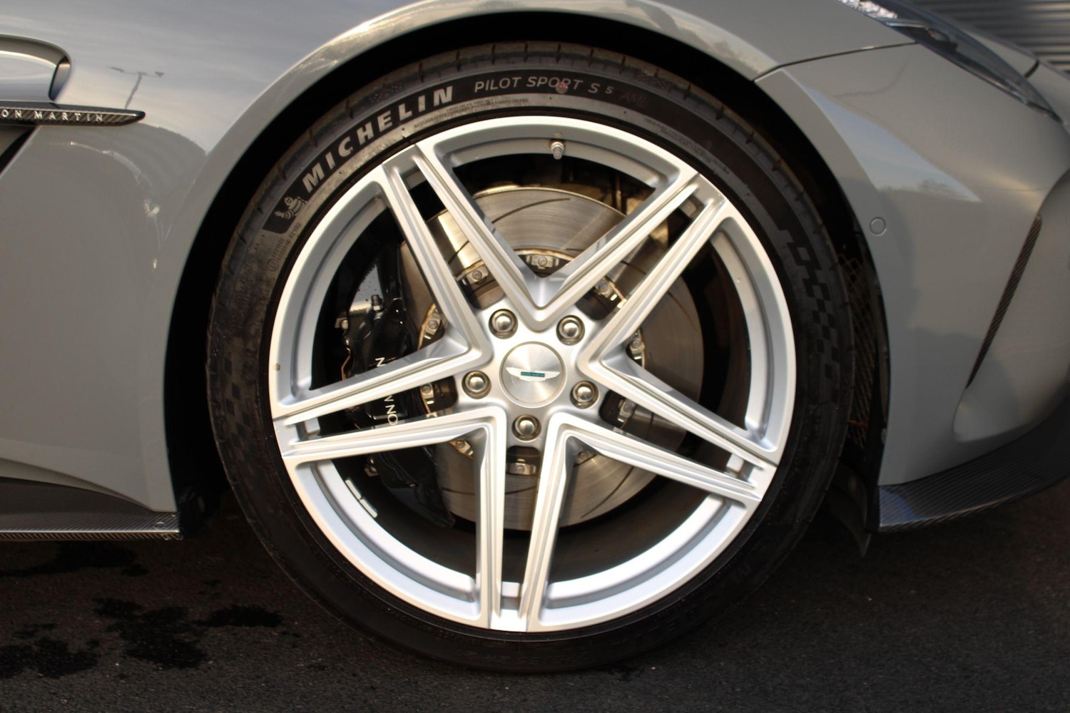 Used Aston Martin Vantage 2024 for sale - 76499121: Photo 4