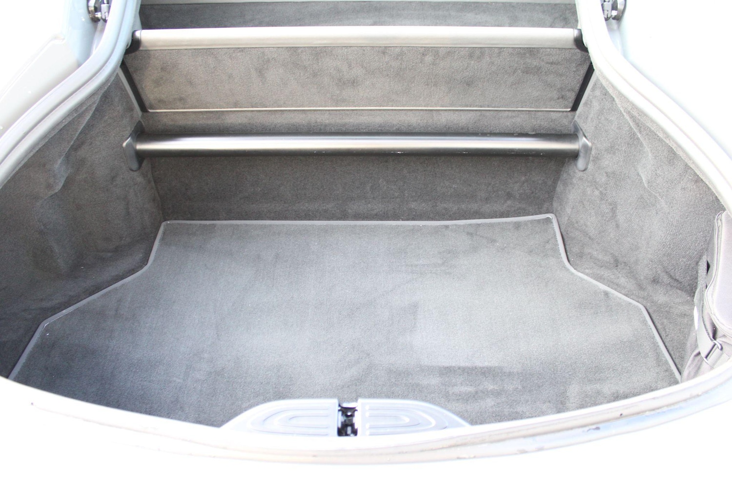 Used Aston Martin Vantage 2024 for sale - 76499121: Photo 46