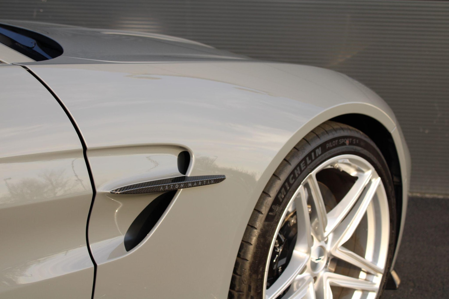 Used Aston Martin Vantage 2024 for sale - 76499121: Photo 9