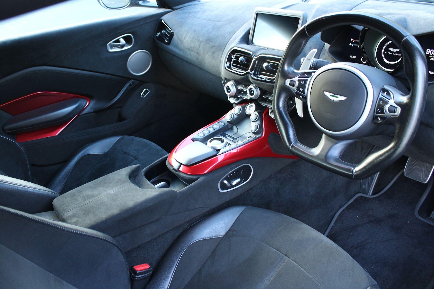 Used Aston Martin Vantage 2019 for sale - 77468636: Photo 9