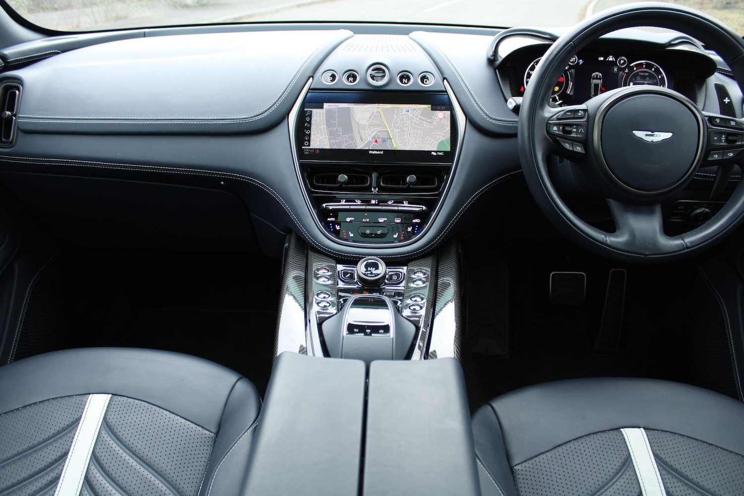 Used Aston Martin DBX 2023 for sale - 77611433: Photo 10