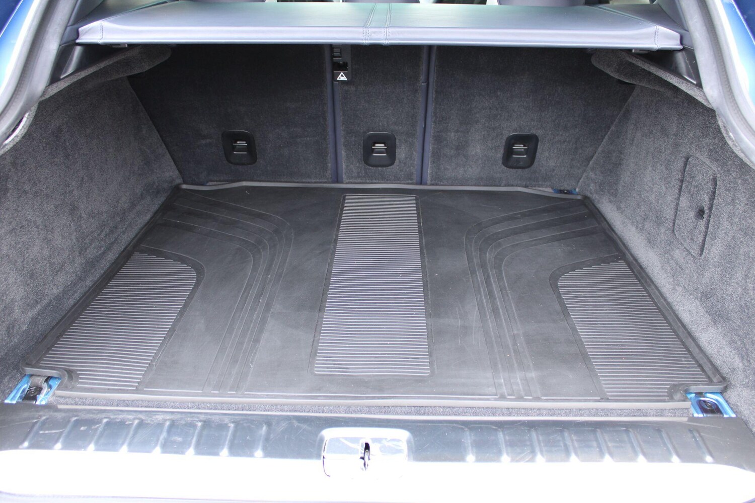 Used Aston Martin DBX 2023 for sale - 77611433: Photo 33