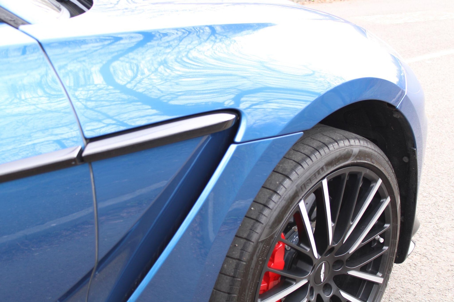 Used Aston Martin DBX 2023 for sale - 77611433: Photo 9