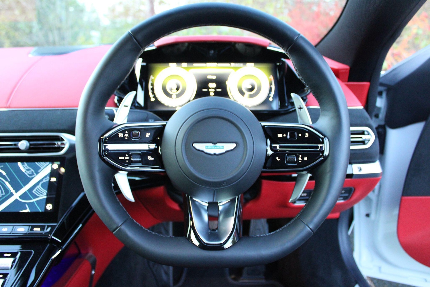 Used Aston Martin Vantage 2025 for sale - 76801089: Photo 25