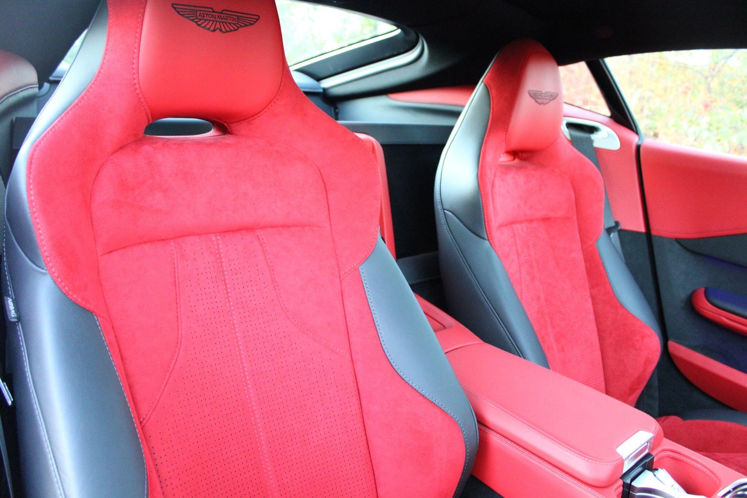 Used Aston Martin Vantage 2025 for sale - 76801089: Photo 26