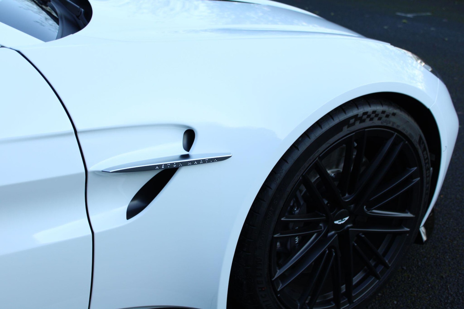 Used Aston Martin Vantage 2025 for sale - 76801089: Photo 33